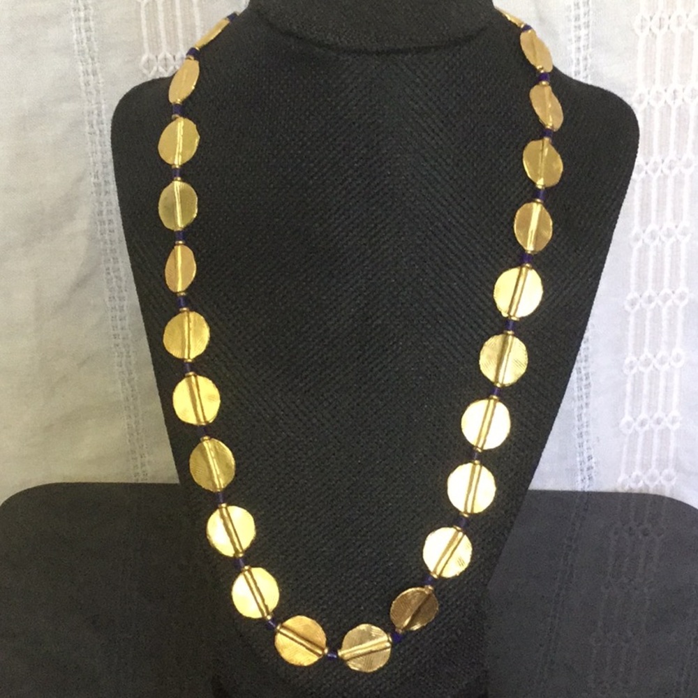 WHBM22”NecklaceW/GoldFlatBeads & BlueGlass&GoldBds